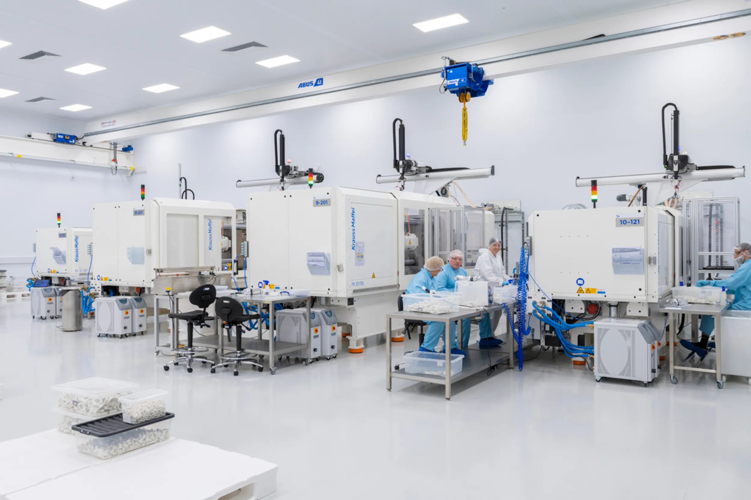 Laboratory manufacturing facility